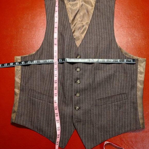 3-piece Brown Pinstripe suit - Picture 2 of 11